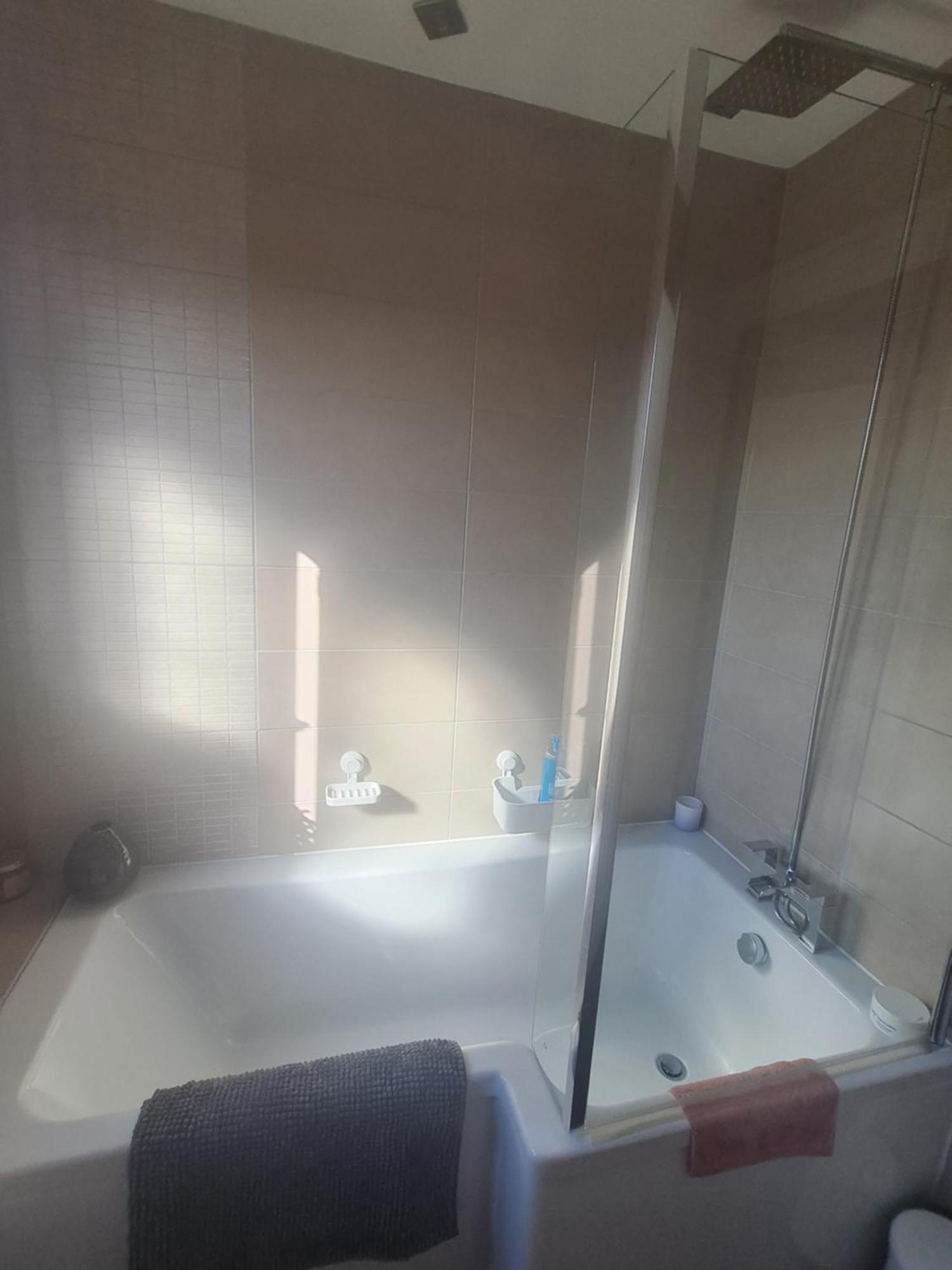 Edinburgh- 2 Double Rooms Available Exterior photo